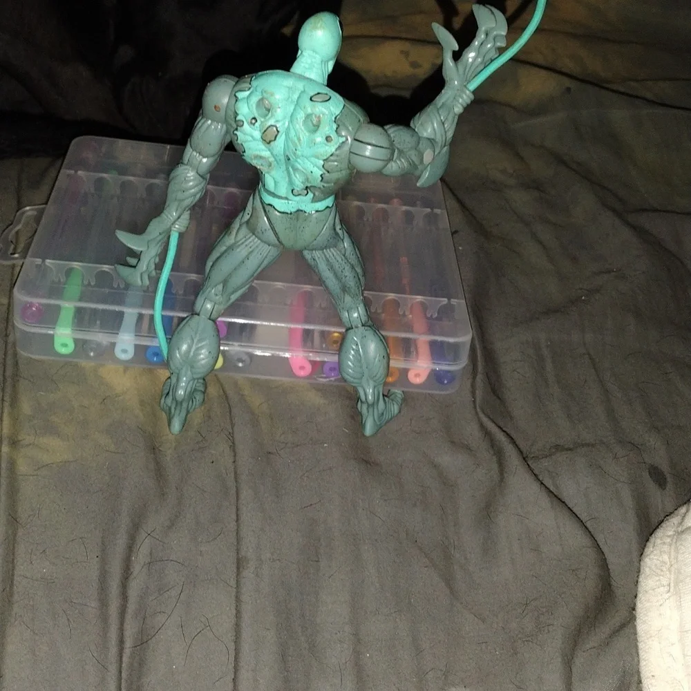 Action figure - Picture 3 of 3